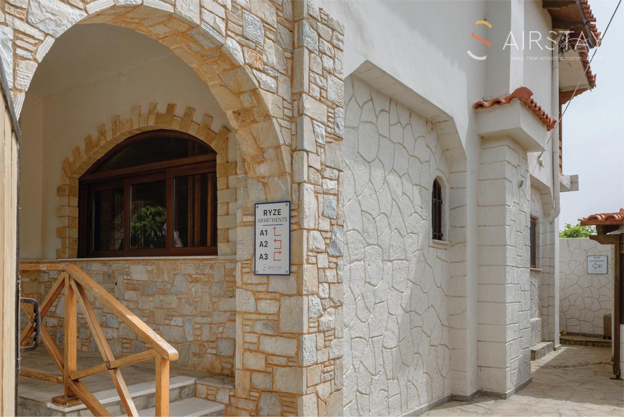 Ryze Apartments Airport By Airstay Artemida  Exterior photo