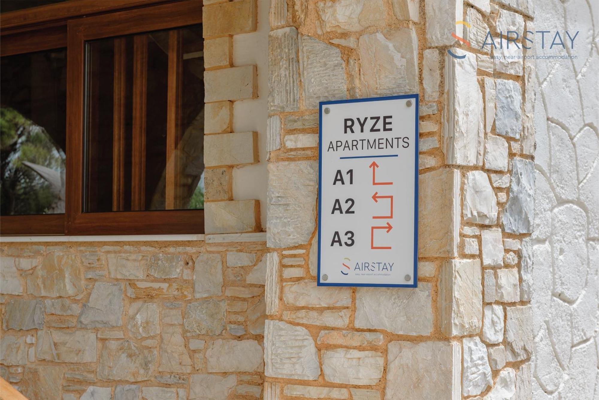 Ryze Apartments Airport By Airstay Artemida  Exterior photo
