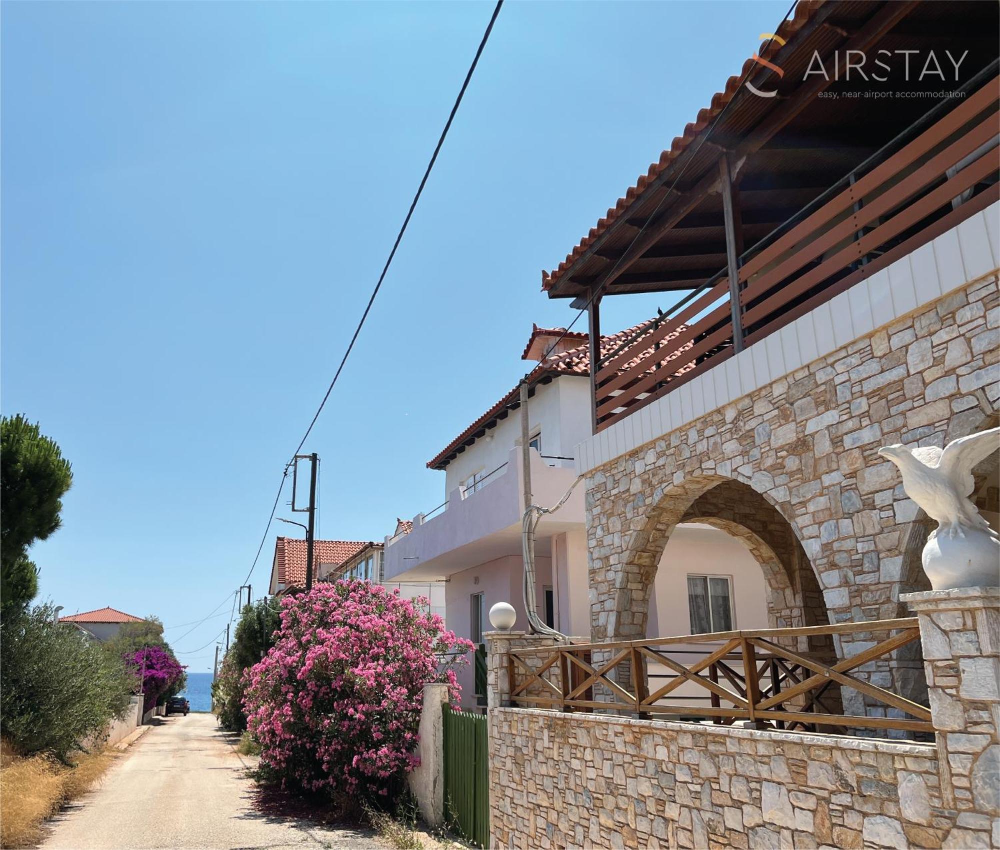 Ryze Apartments Airport By Airstay Artemida  Exterior photo